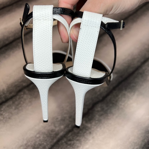 Jimmy Choo Minny 85 mm Lizard Mini Printed Leather Black White Mix Sandal Heels - Picture 4 of 12